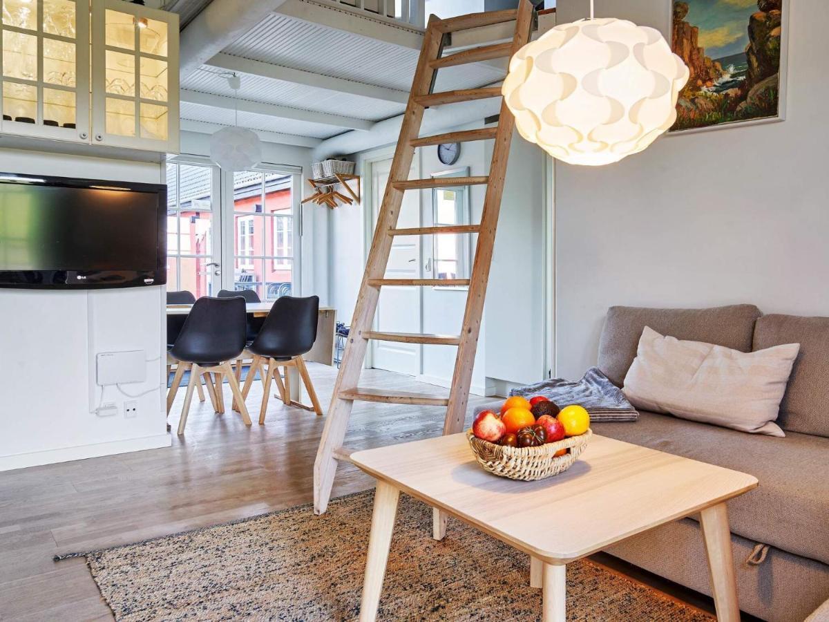 5 Person Holiday Home In AÅkirkeby Exteriör bild