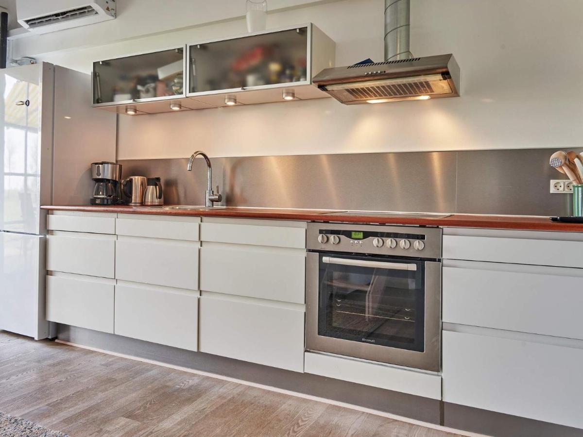 5 Person Holiday Home In AÅkirkeby Exteriör bild