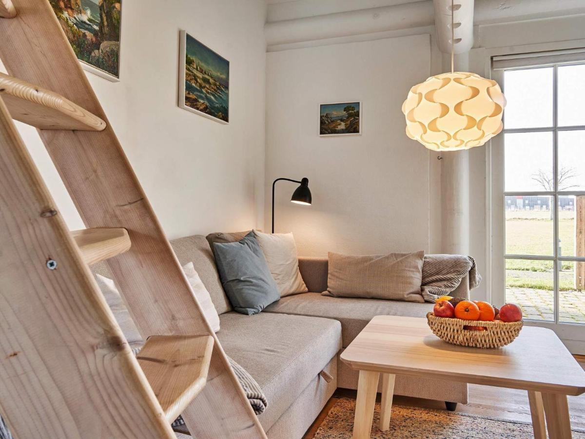 5 Person Holiday Home In AÅkirkeby Exteriör bild