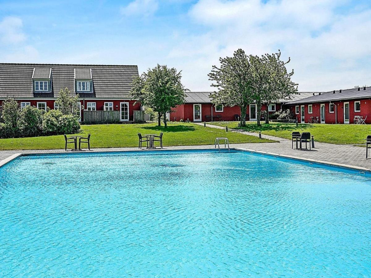 5 Person Holiday Home In AÅkirkeby Exteriör bild